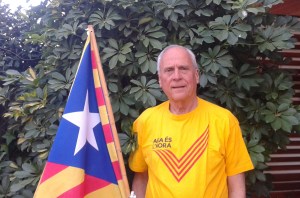 Ernest Tomàs, voluntari de l'assemblea territorial de Sant Cugat de l'ANC